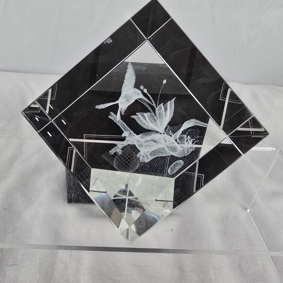 Crystal Impressions 3D Laser Hummingbird & Flower Sculpture Paperweight Cube EUC - Picture 3 of 6